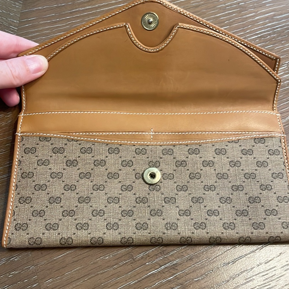 GUCCI - Micro GG long wallet with double flaps - EUC authentic - Picture 9 of 11